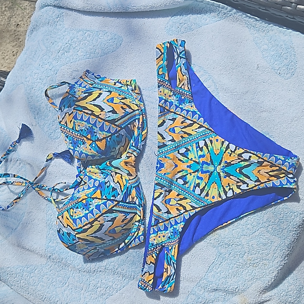 Barr 3 swimsuit geometric spring break two peice